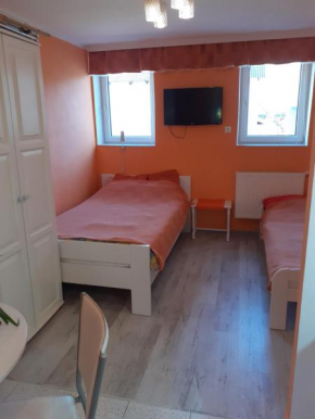 Wynajem apartamentów i pokoi.